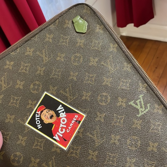 Louis Vuitton Vintage Documents Case. - Picture 3 of 17